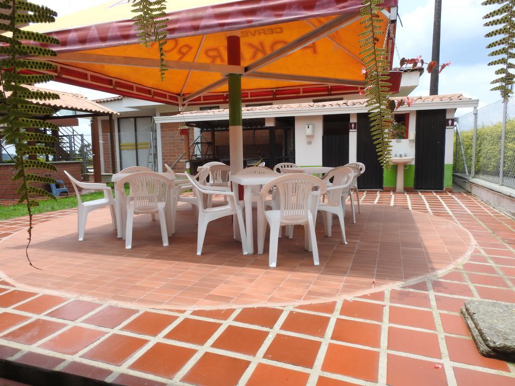 Hostal La Sultana Santa Rosa De Cabal Extérieur photo